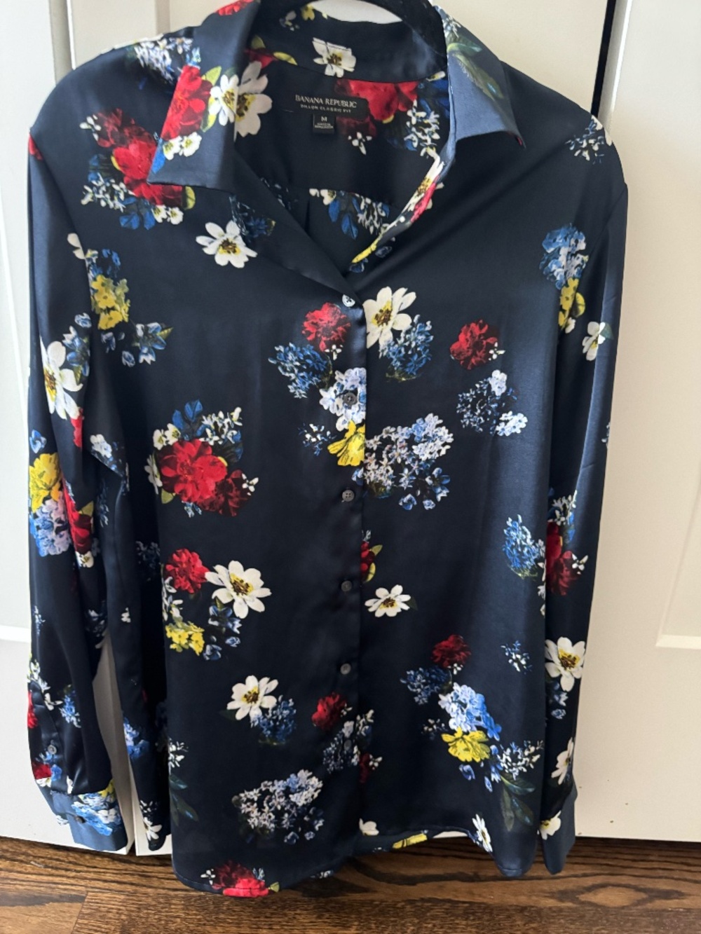 Banana Republic Dillon Classic Fit Navy Floral Button Down Blouse M